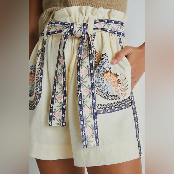 Anthropologie Pants - Anthropologie - Annaleigh Embroidered Shorts - Size XL